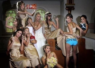 Illustration for article titled Bridesmaids Flashing Ass Is the Hot New Wedding Photo Trend